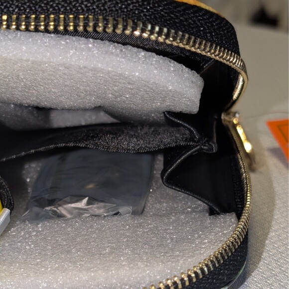 Monarque Signature Series Laurel Burch Dogs & Doggies Crossbody Wallet Purse NWT - Picture 5 of 7